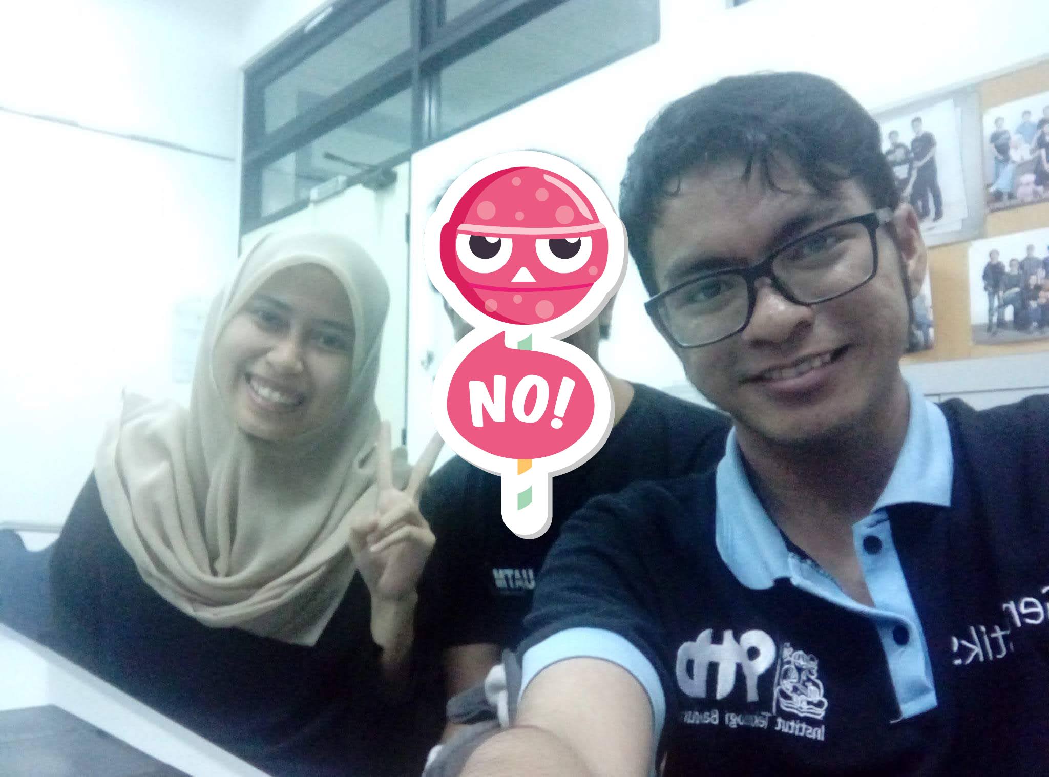 Pipin dan Visat akrab di kampus